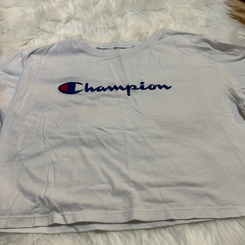 Champion T-shirt size medium